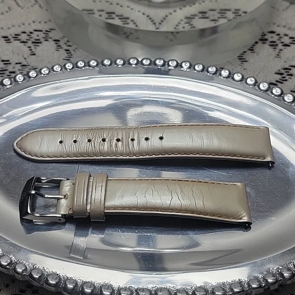 Michele | Accessories | Michele 8mm Pearl Off White Watch  display picture 1